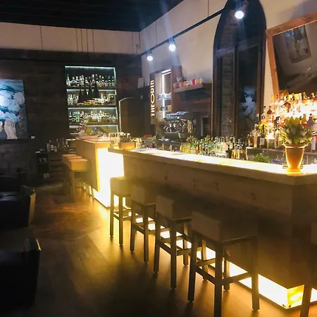 Bella Vista In With Pool Sleeps 6- By Italian Mezzegra