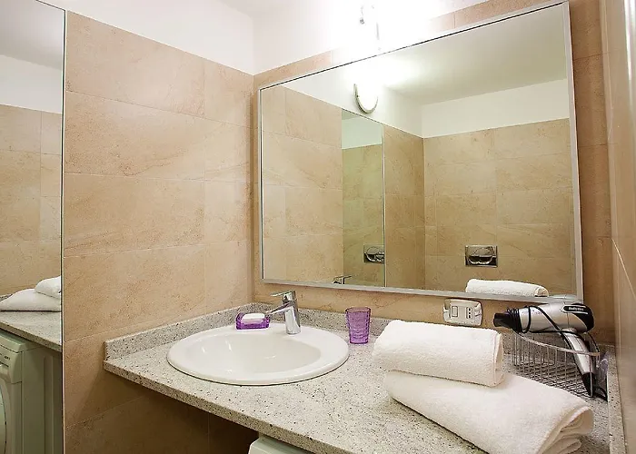 Bella Vista In With Pool Sleeps 6- By Italian Mezzegra