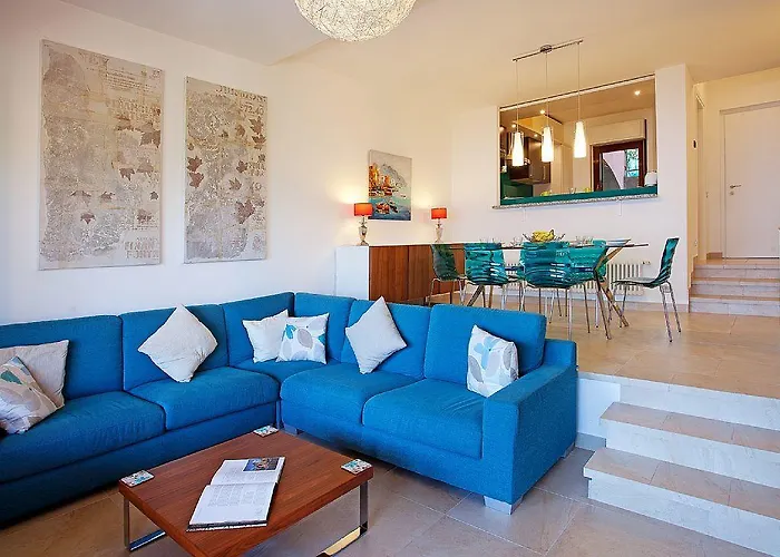 Apartament Bella Vista In With Pool Sleeps 6- By Italian *
