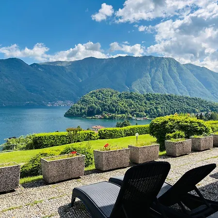 Bella Vista In With Pool Sleeps 6- By Italian Appartement Mezzegra